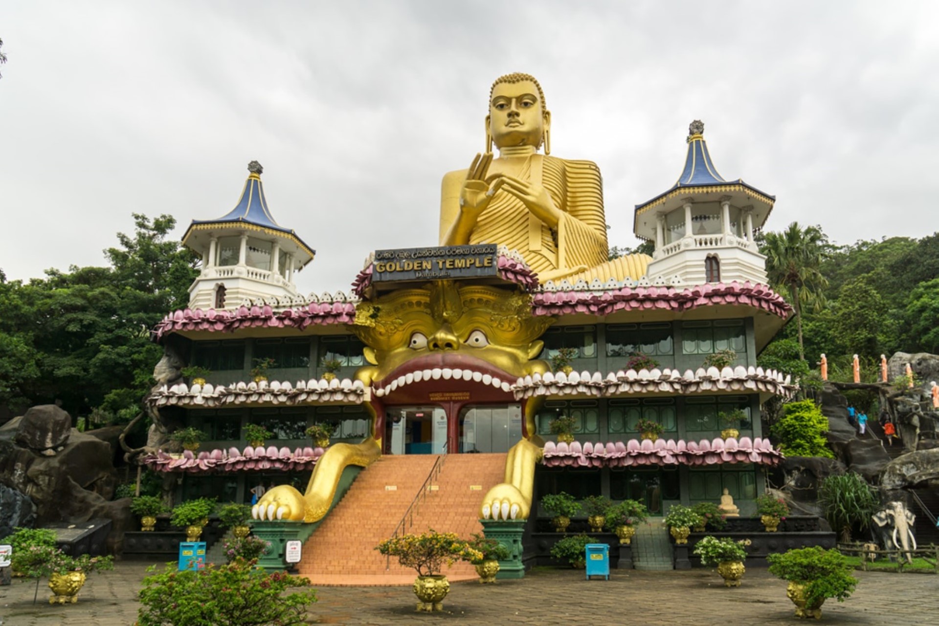 Dambulla Royal Rock Temple ancient murals Buddhist pilgrimage site